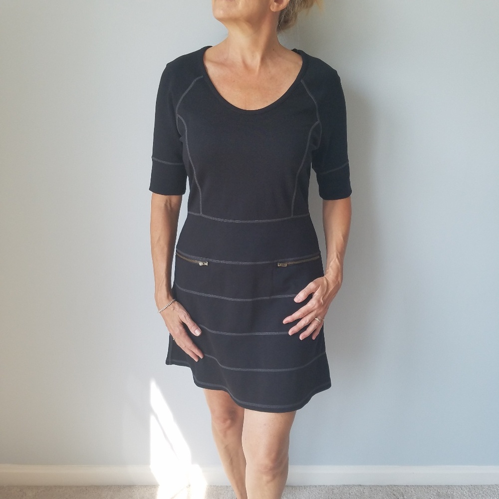 Athleta | Black Strata Zipper Dress